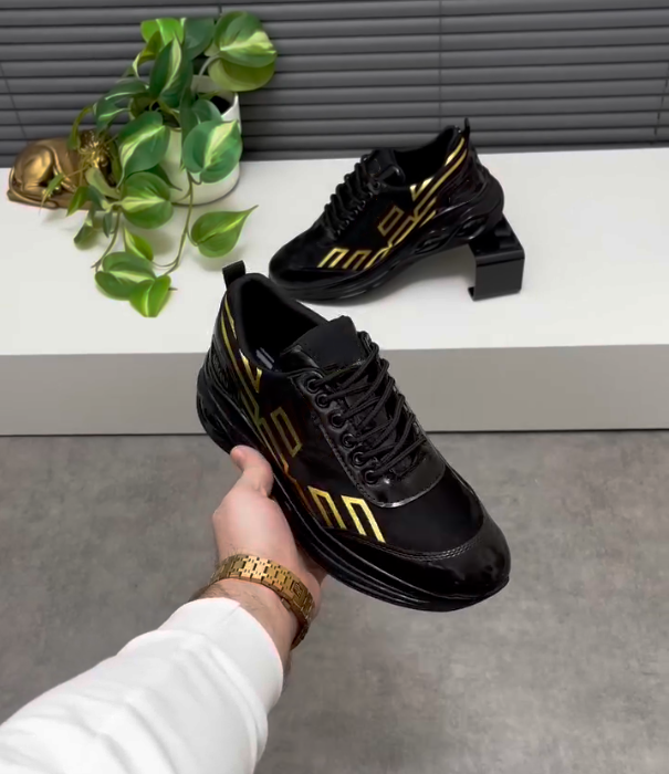 Golden Patterned Air Cushion Casual Sports Shoes