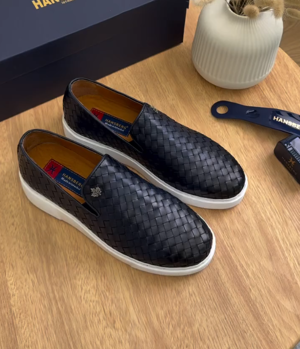 Men's Premium Soft Top And Soft Soled Woven Leather Shoes