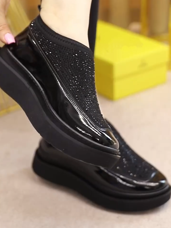 Sparkling diamond patent leather one foot casual shoes