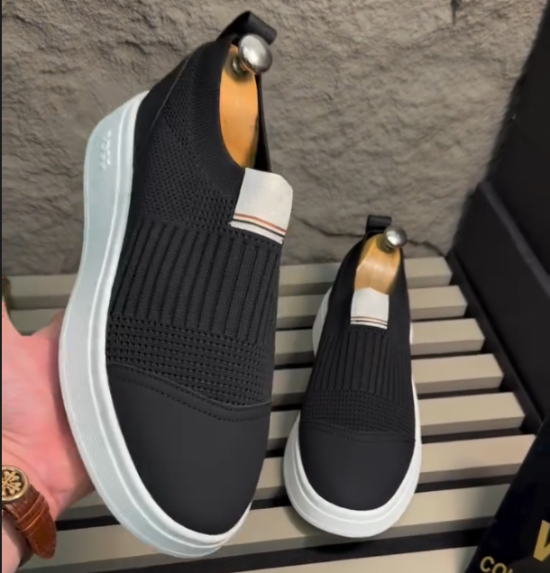 One Foot Casual Shoes With Mesh Surface