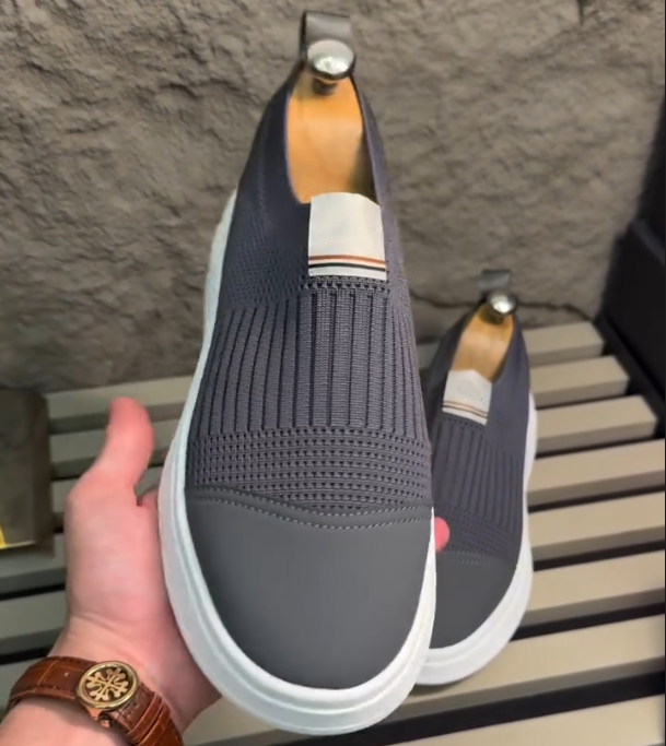 One Foot Casual Shoes With Mesh Surface