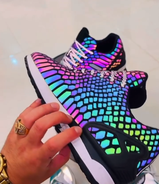 Color Changing Technology Casual Shoes