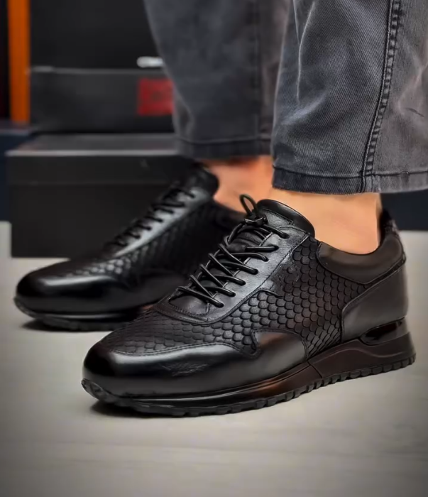 Breathable Leather Scale Casual Shoes