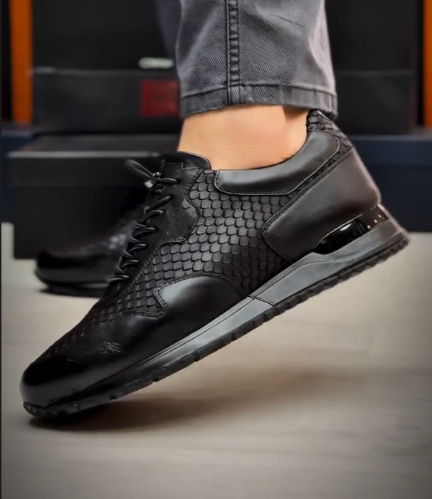 Breathable Leather Scale Casual Shoes