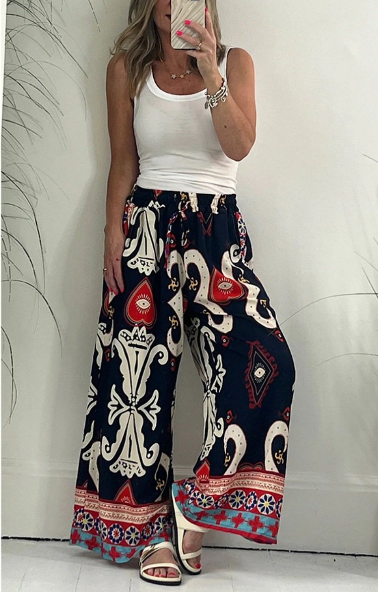 Queen Of Hearts Printed Pocketed Drawstring Elastic