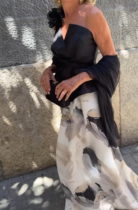 Stylish Elegant Floral 2pc Set