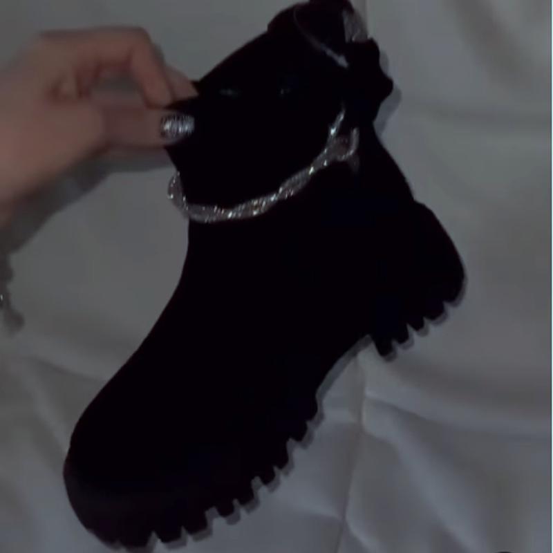 Women's Chic Chain-Trim Chelsea Boots