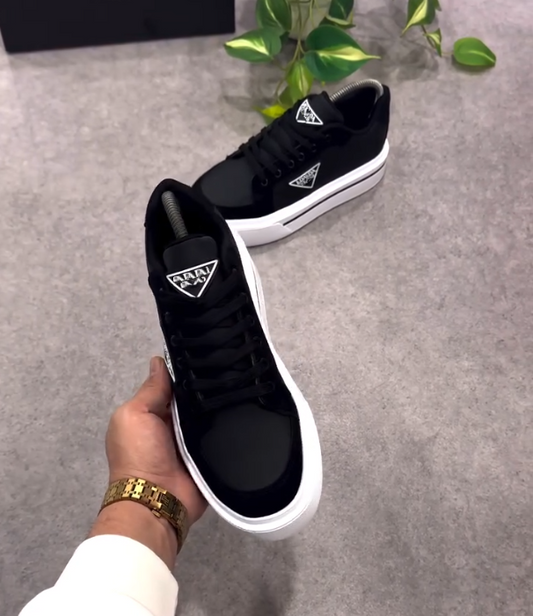Thick Soled Soft Leather Patchwork Casual Shoes