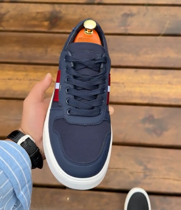 Men's High-end Leather Splicing Mesh Casual Board Shoes