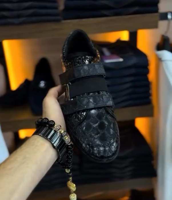 Men's Velcro Crocodile Leather Casual Leather Shoes
