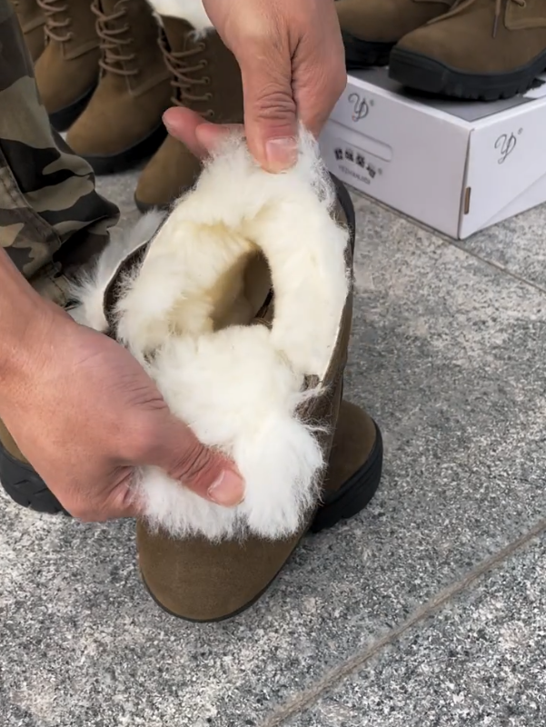 Winter Fleece Hiking Boots