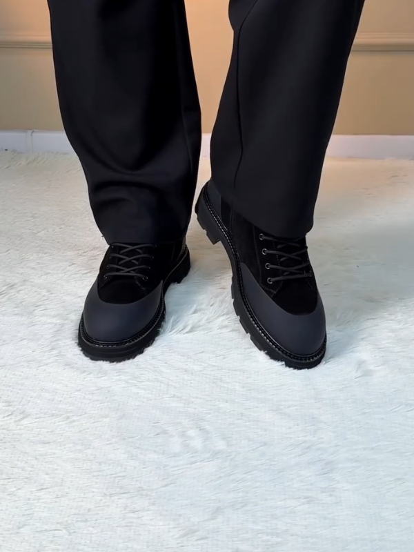 Urban Explorer Zip Boots