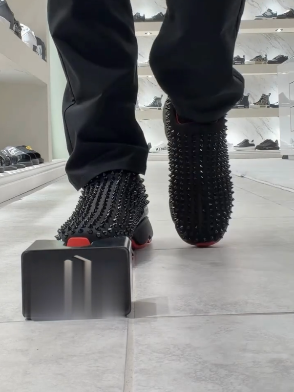 SpikeEdge Bold Sneaker