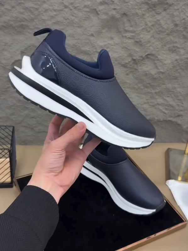 PureStep Leather Sneaker