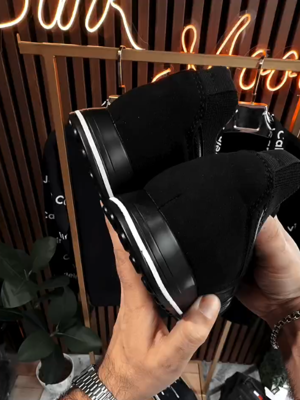 UrbanEdge Performance Sneaker