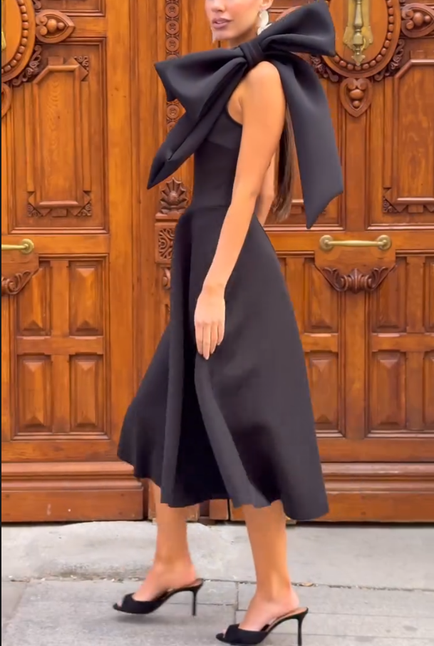 Oblique Shoulder Bow Dress
