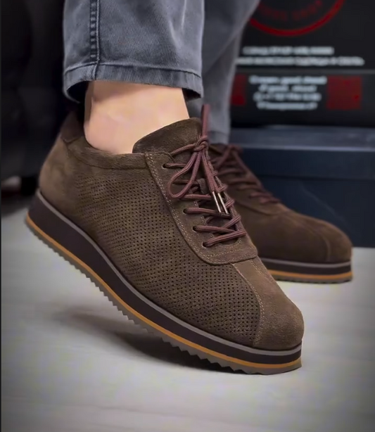 Thick Soled Porous Breathable Casual Shoes
