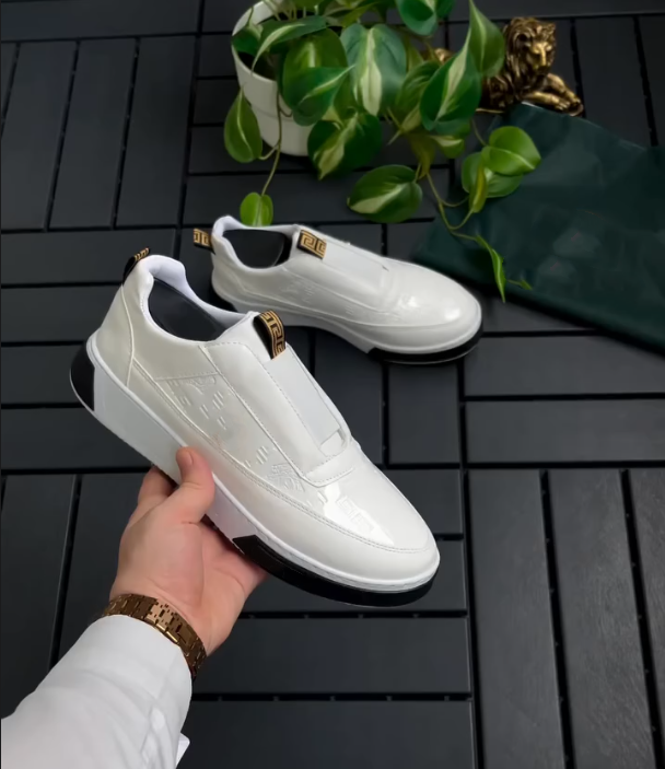 Luxury Casual Shoes With Glossy Embossed Leather