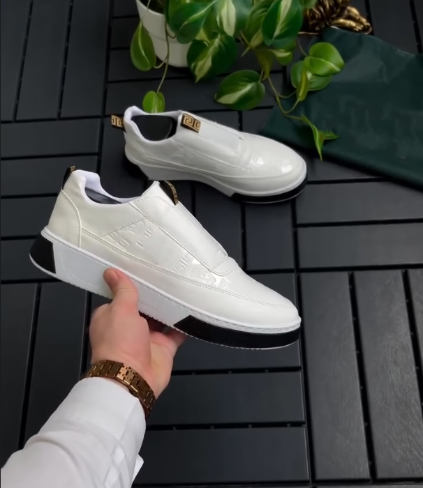 Luxury Casual Shoes With Glossy Embossed Leather