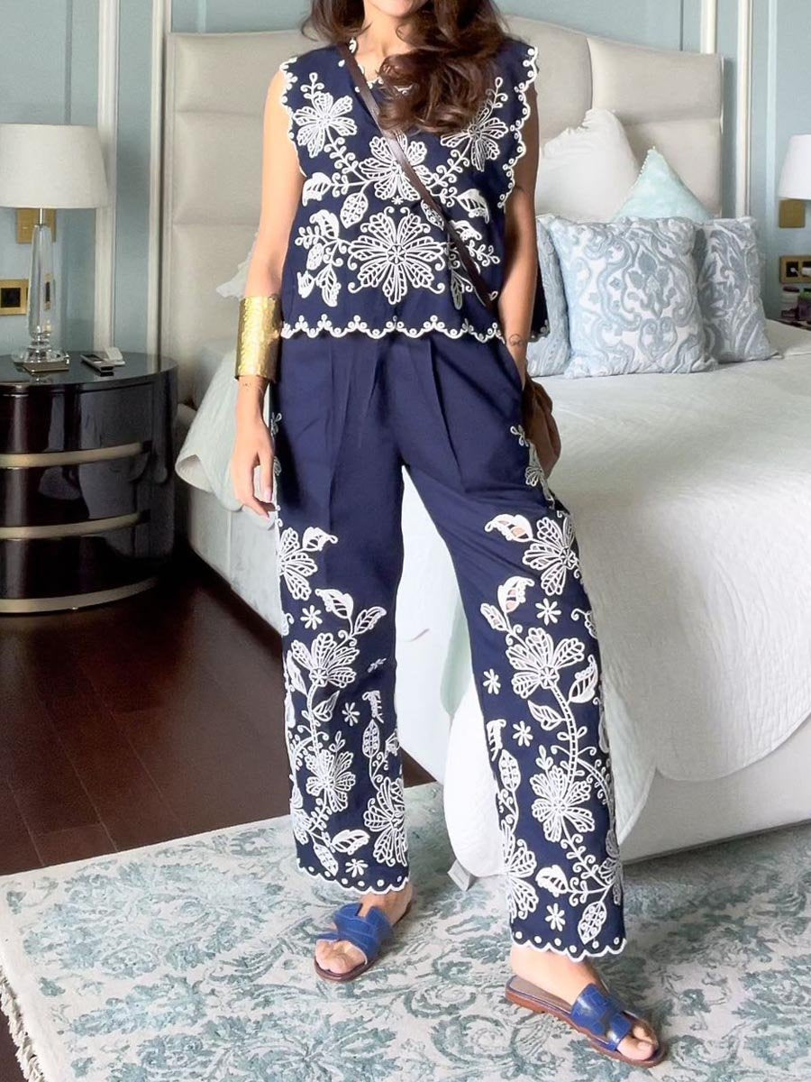 Embroidered Printed Sleeveless Two Pieces Set